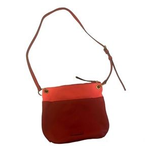 Fossil Crossover Purse 
Red Leather
Zipper
Two toned